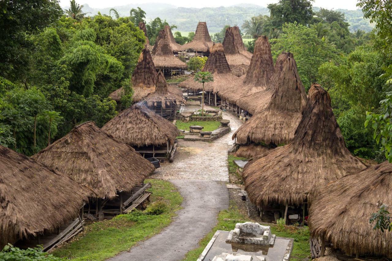 Lelewatu Resort Sumba Watukarere Exterior foto